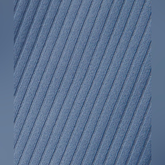 lululemon Align™ High-Rise Ribbed Mini-Flare Pant SIZE 6 (worn once) - Picture 2 of 5